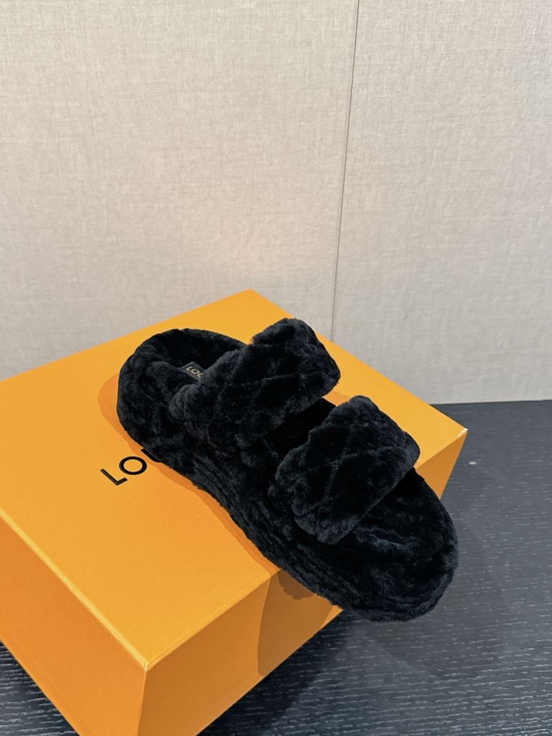 Louis Vuitton Slippers